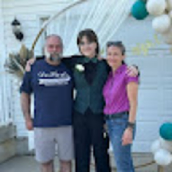 eleanor_damon